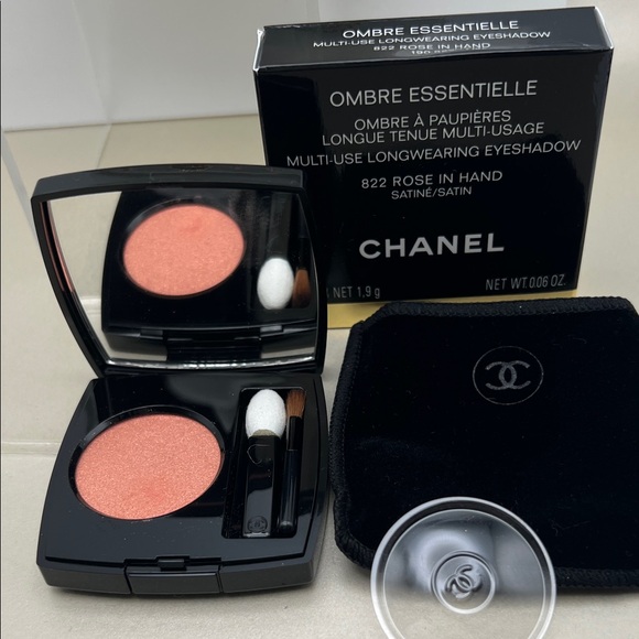 CHANEL Other - CHANEL Ombre Essentielle Satin Eyeshadow -Coral Pink (822 Rose In Hand) Sold Out
